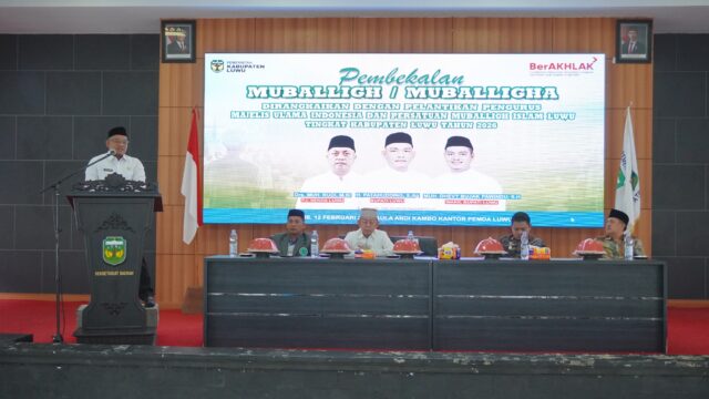 Bupati Luwu Tekankan Evaluasi dan Penguatan Strategi Dakwah pada Pembekalan Muballigh