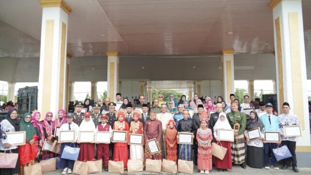 Bupati Luwu Pimpin Upacara Hardiknas 2026, Tegaskan Spirit Memuliakan Manusia Melalui Pendidikan