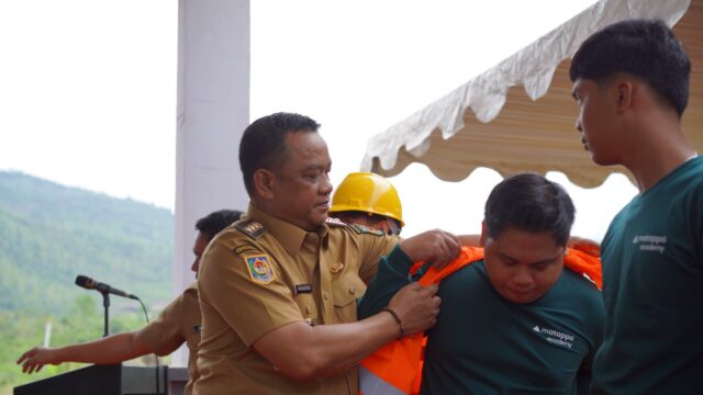 Bupati Luwu Buka Pelatihan Tenaga Kerja Terampil dan Tersertifikasi Angkatan Pertama