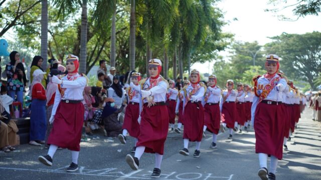 Karnaval TK dan PAUD serta Gerak Jalan Indah Semarakkan HUT ke-81 RI di Luwu